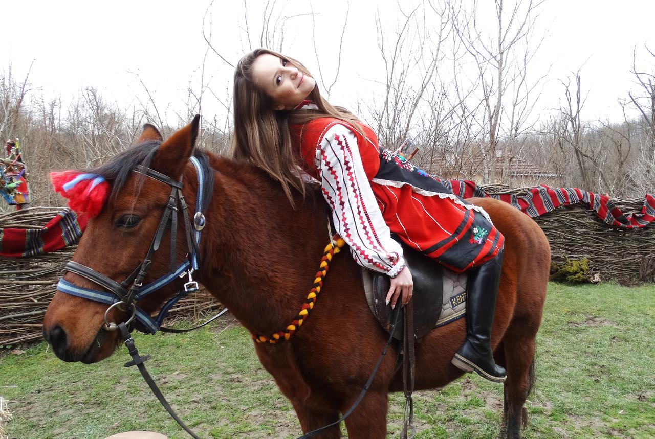 Ecopark Elena 호텔 외부 사진